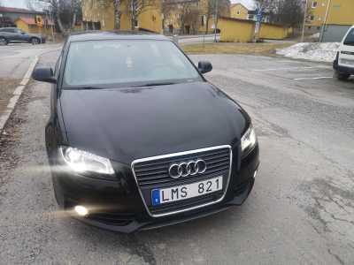 Audi A3 2010 småbil automat 